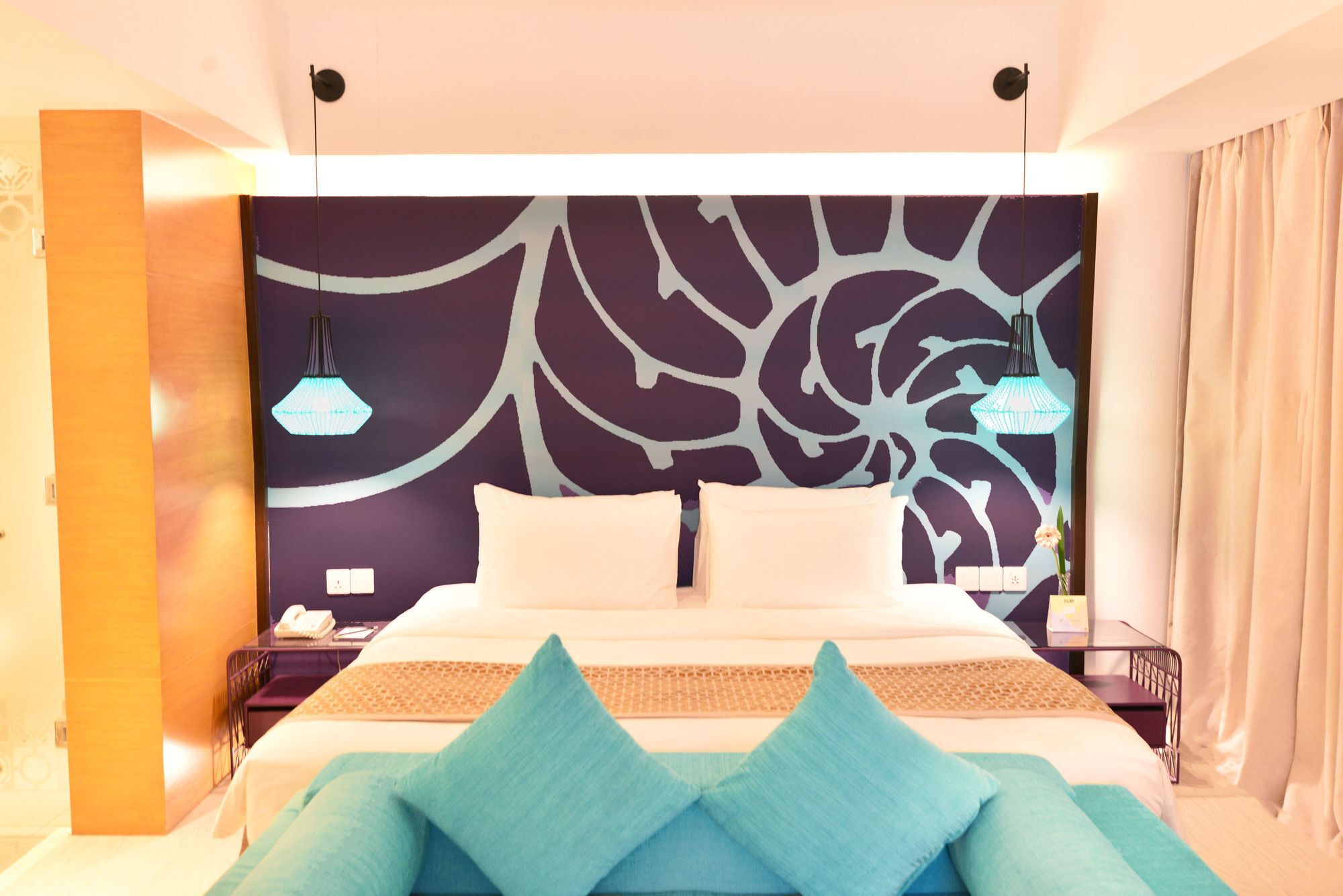 Hue And Boracay Managed By Hii Hotel 4*