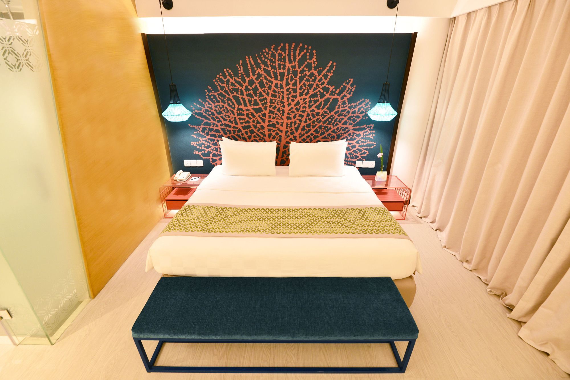 Hue And Boracay Managed By Hii Hotel