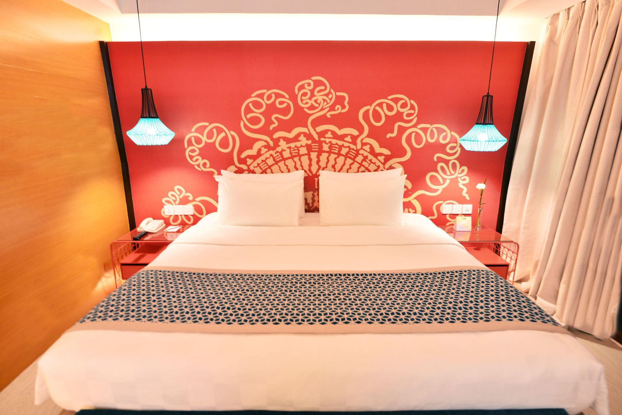 Hue And Boracay Managed By Hii